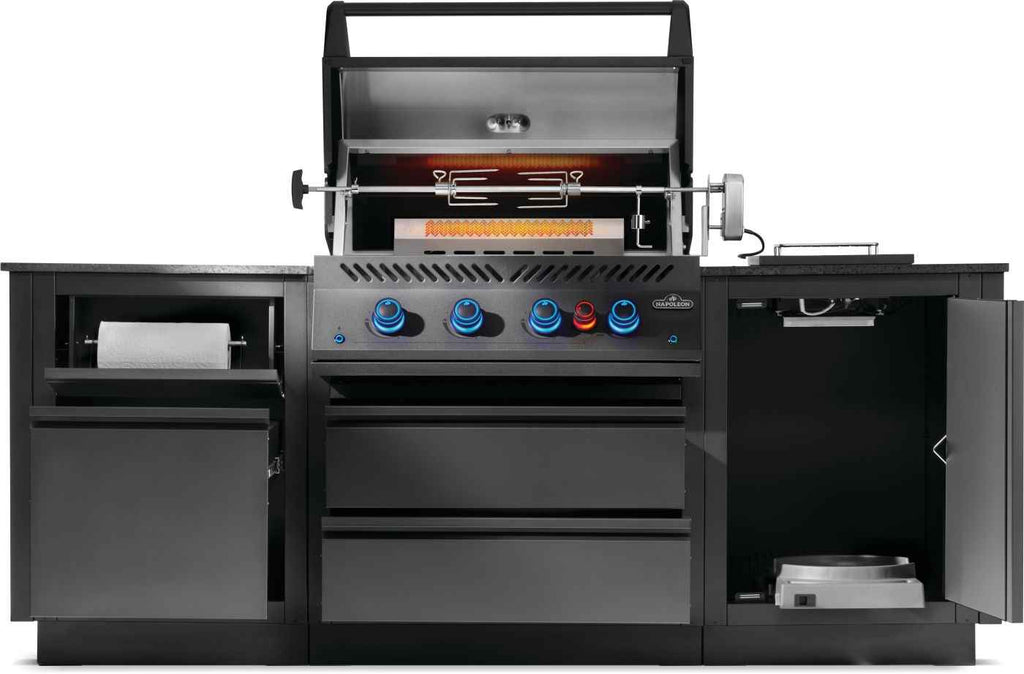 Built-In Outdoor Kitchen Kit with Stainless Steel Countertops – 32" 700 Series BBQ Station