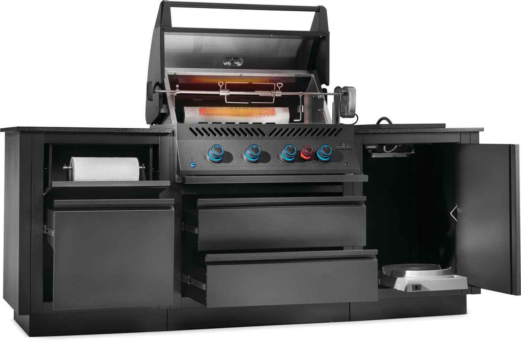 Built-In Outdoor Kitchen Kit with Stainless Steel Countertops – 32" 700 Series BBQ Station