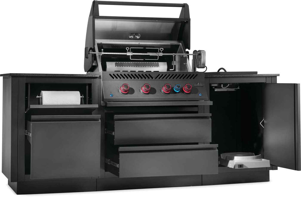 Built-In Outdoor Kitchen Kit with Stainless Steel Countertops – 32" 700 Series BBQ Station