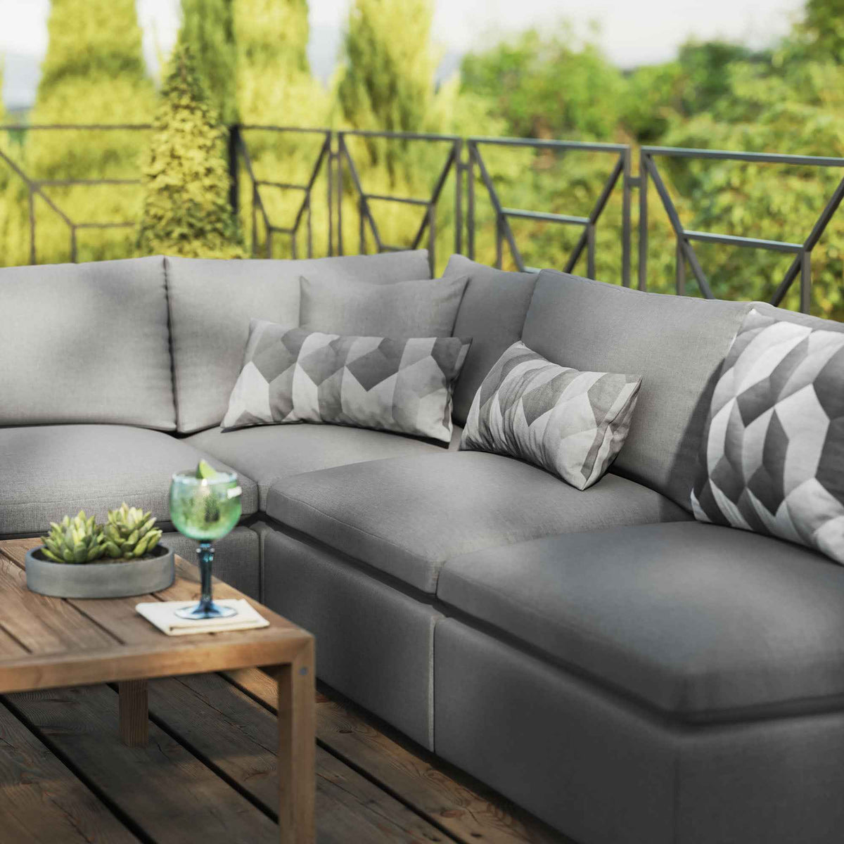 5-Piece Outdoor Sectional Sofa Set – Modern Patio Furniture for Decks & Backyards