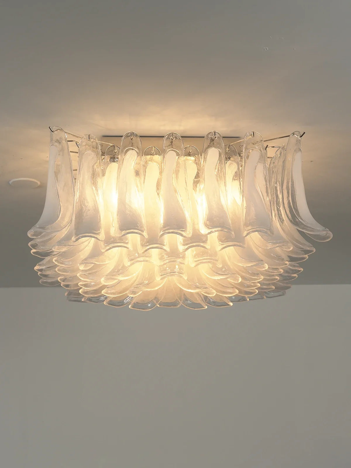 Murano Style Glass Petal Ceiling Light – Floral Flush Mount for Bedroom & Living Room