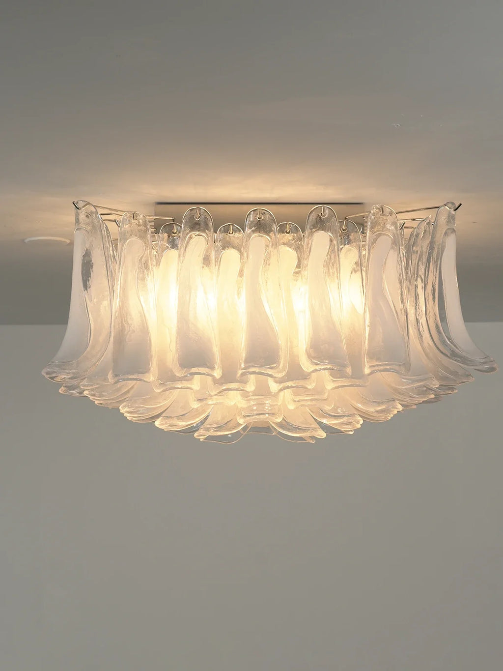 Murano Style Glass Petal Ceiling Light – Floral Flush Mount for Bedroom & Living Room