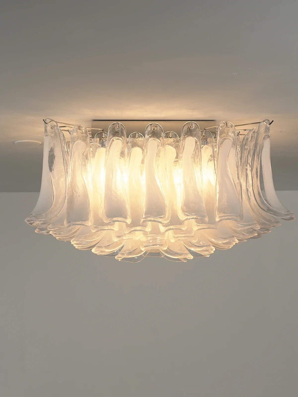 Murano Style Glass Petal Ceiling Light – Floral Flush Mount for Bedroom & Living Room