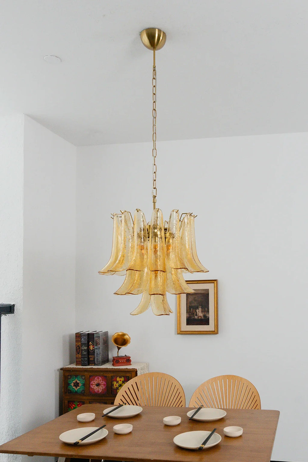 Auriane Champagne Pebbled Glass Chandelier – Organic Modern Ceiling Light for Dining Room & Foyer
