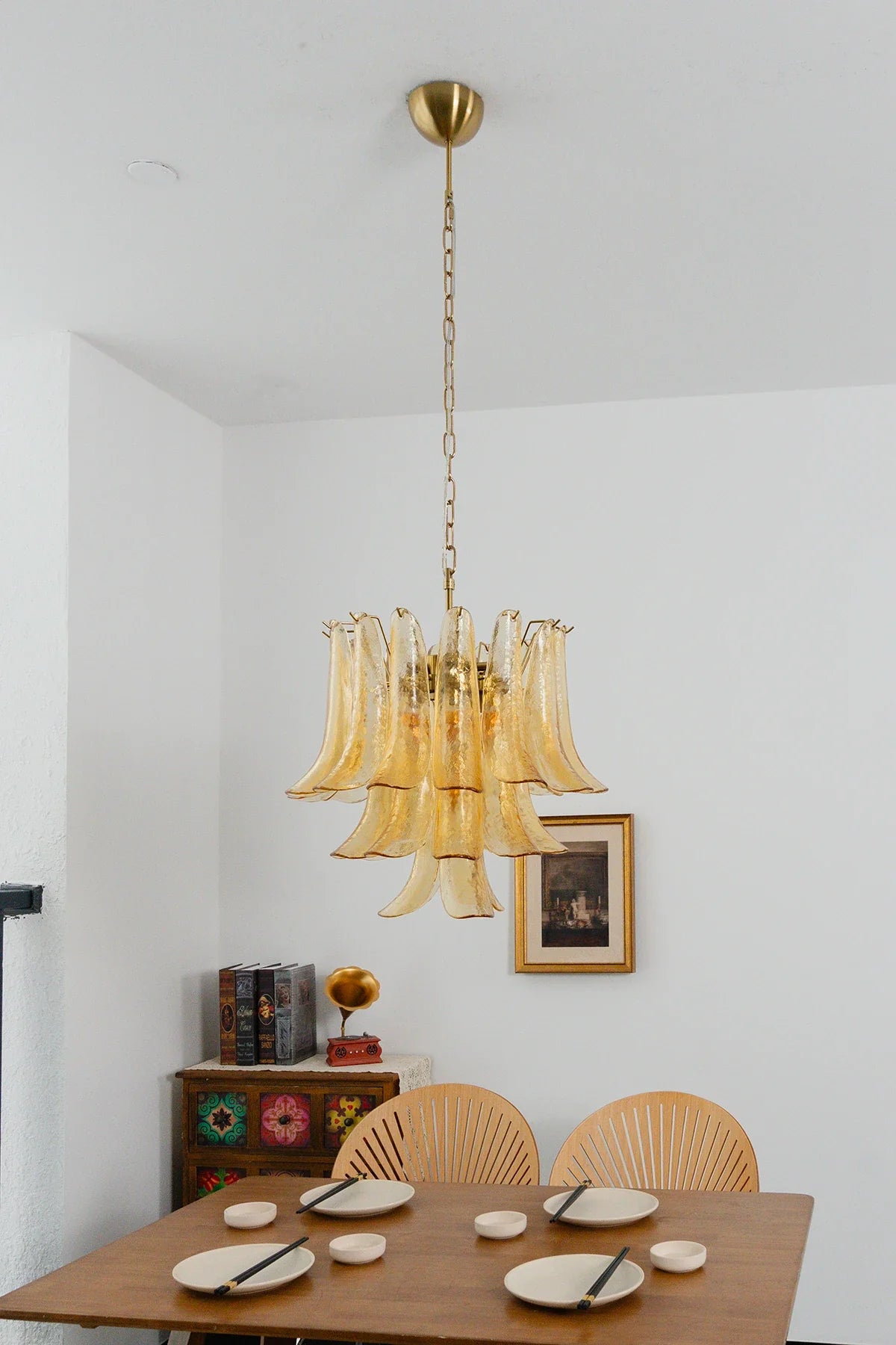 Auriane Champagne Pebbled Glass Chandelier – Organic Modern Ceiling Light for Dining Room & Foyer