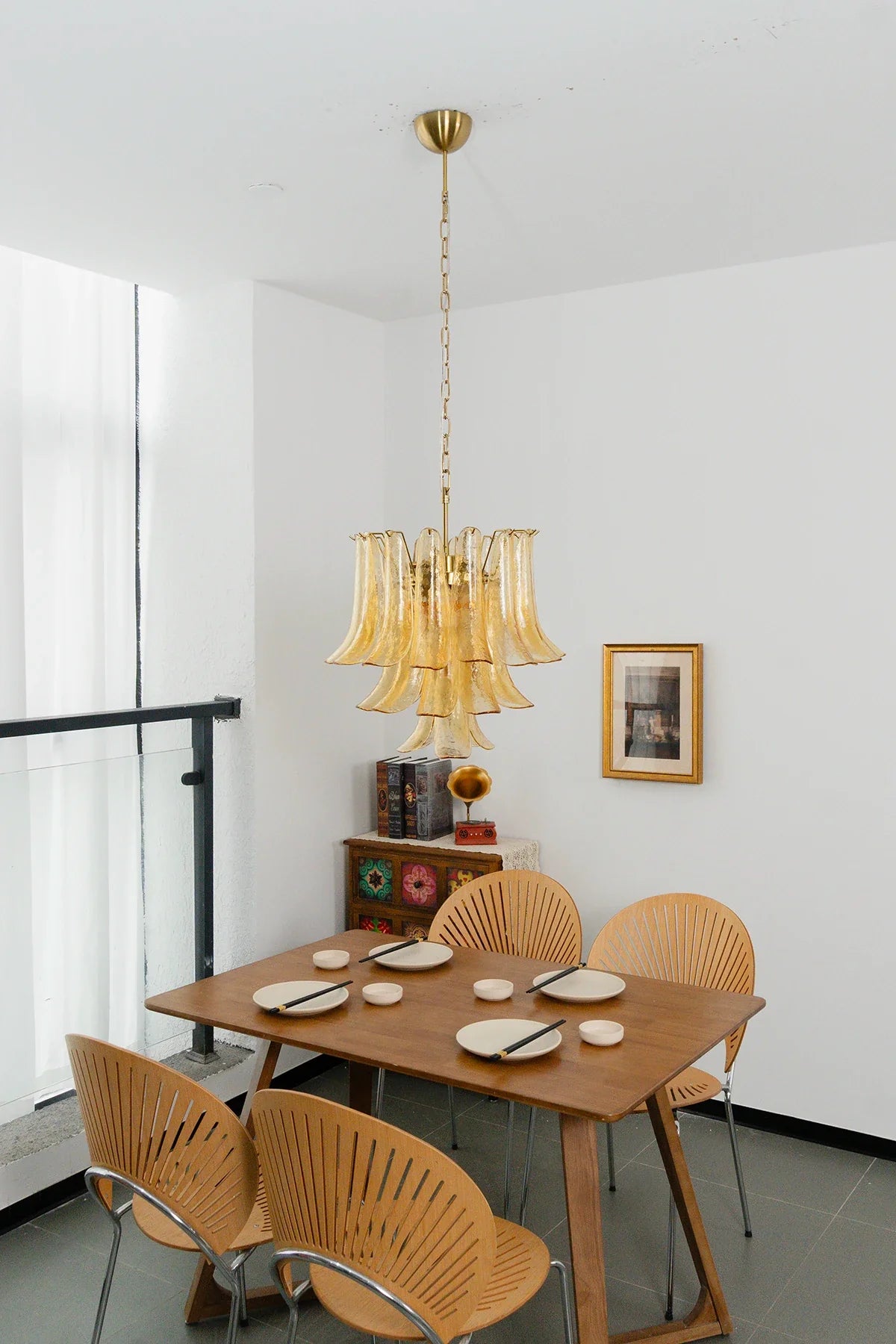 Auriane Champagne Pebbled Glass Chandelier – Organic Modern Ceiling Light for Dining Room & Foyer
