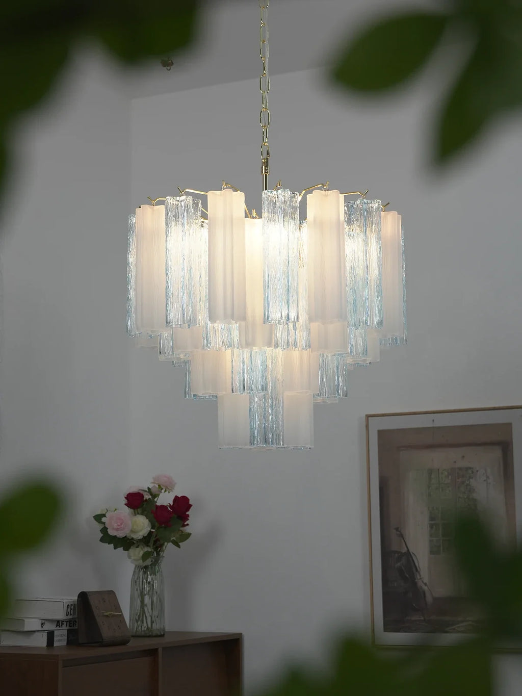 Anwen Two-Tone Glass Tube Chandelier – Artistic Modern Ceiling Light for Living Room & Dining Room