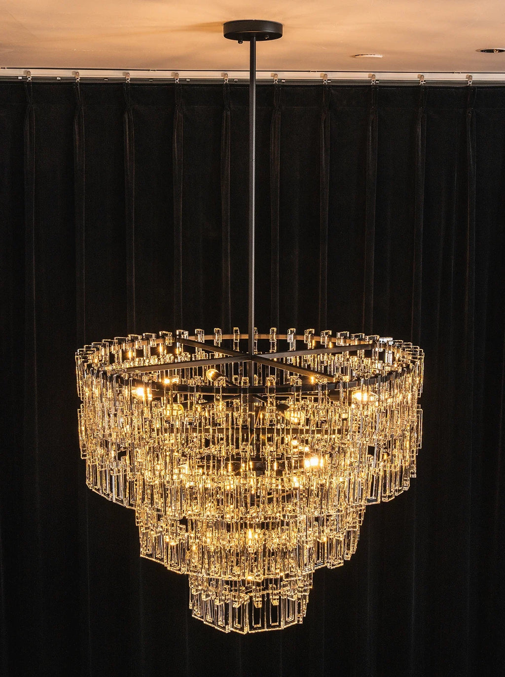 Tiered Clear Crystal Rod Chandelier – Modern Glam Ceiling Light for Dining Room & Living Room